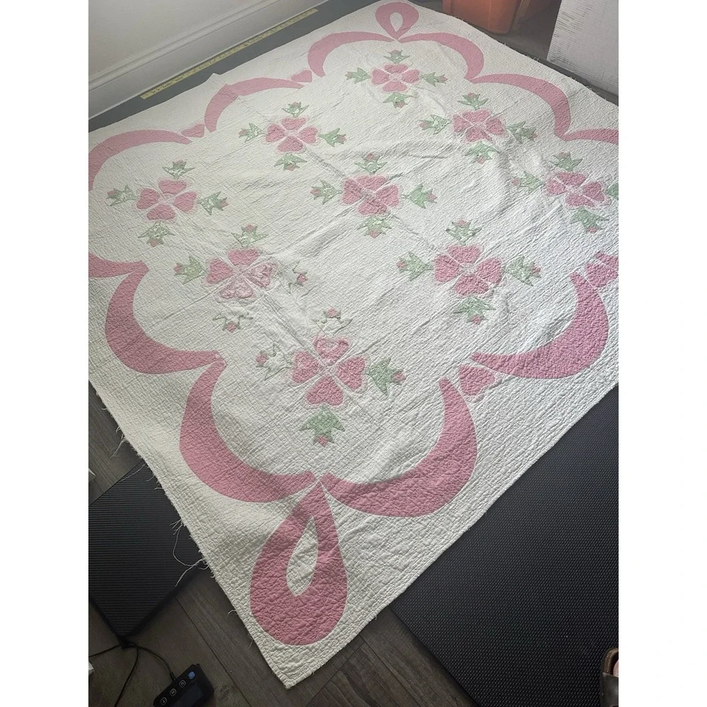 Vintage Wild Rose Quilt w/Hand-Stitched Floral Border, 1930s (78